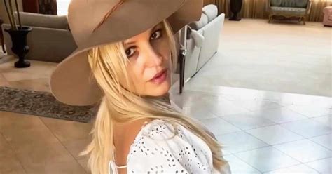 britney spears topless horse|Britney Spears goes topless on horse ride amid bitter divorce